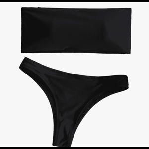 Black bandeau bikini set